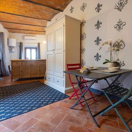 Tuscan Palace - Petit Apartment Montepulciano